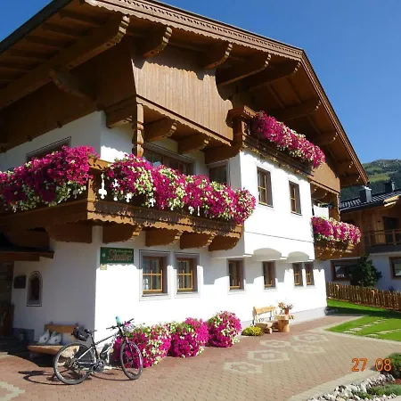 Apartment Haus Anna Tux