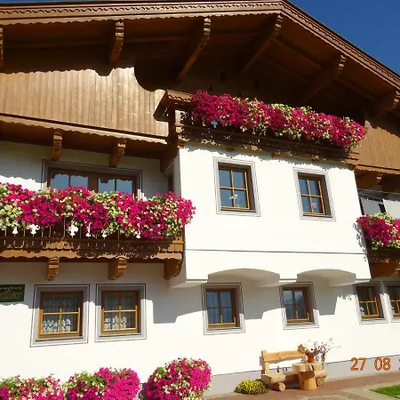 Haus Stadler Lägenhet